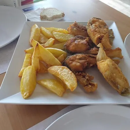 Pensiunea Delta Drill ゲストハウス